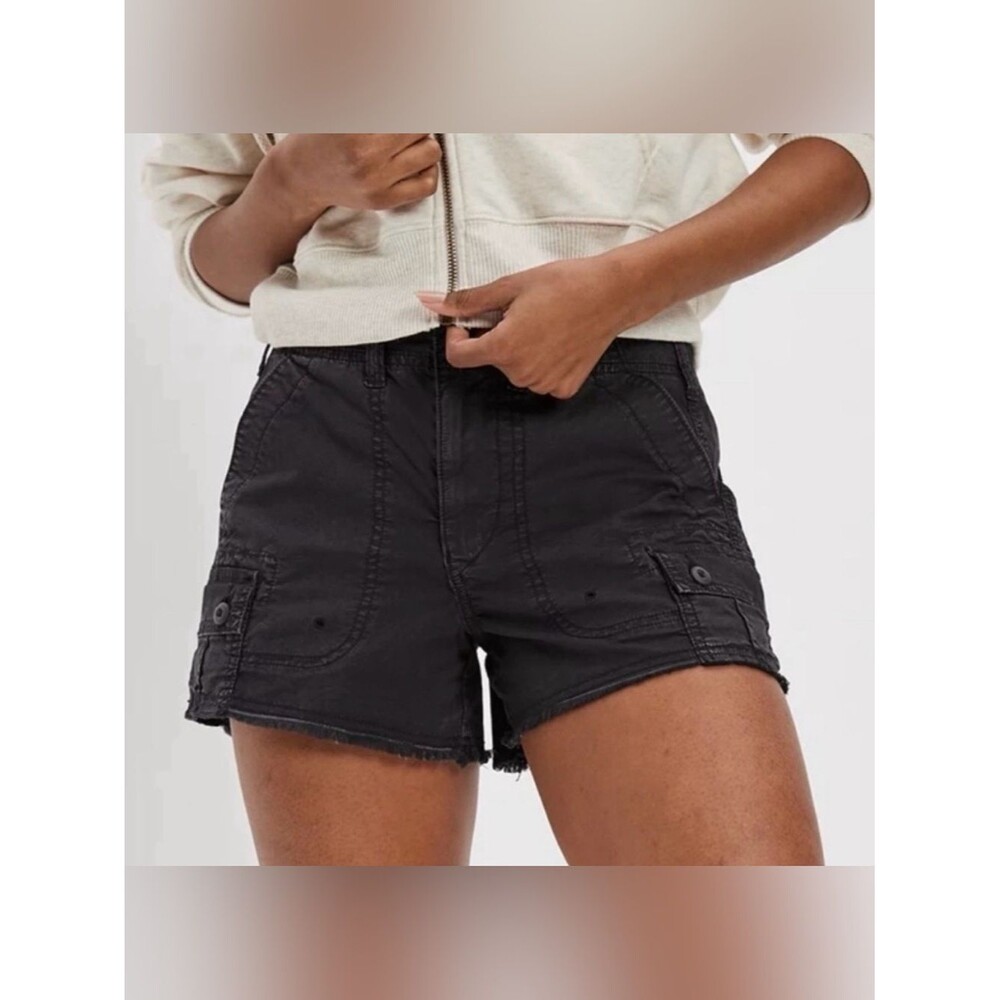 American Eagle 90’s Boyfriend Cargo Shorts Dark Grey Size 2